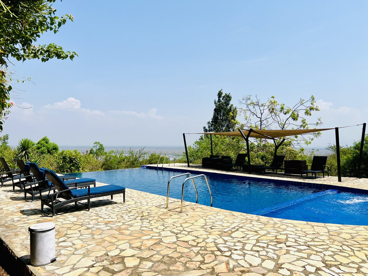 ᴛʀᴀᴠᴇʟ ꜱᴘᴇᴄɪᴀʟɪꜱᴛ 🇺🇬 tweet media