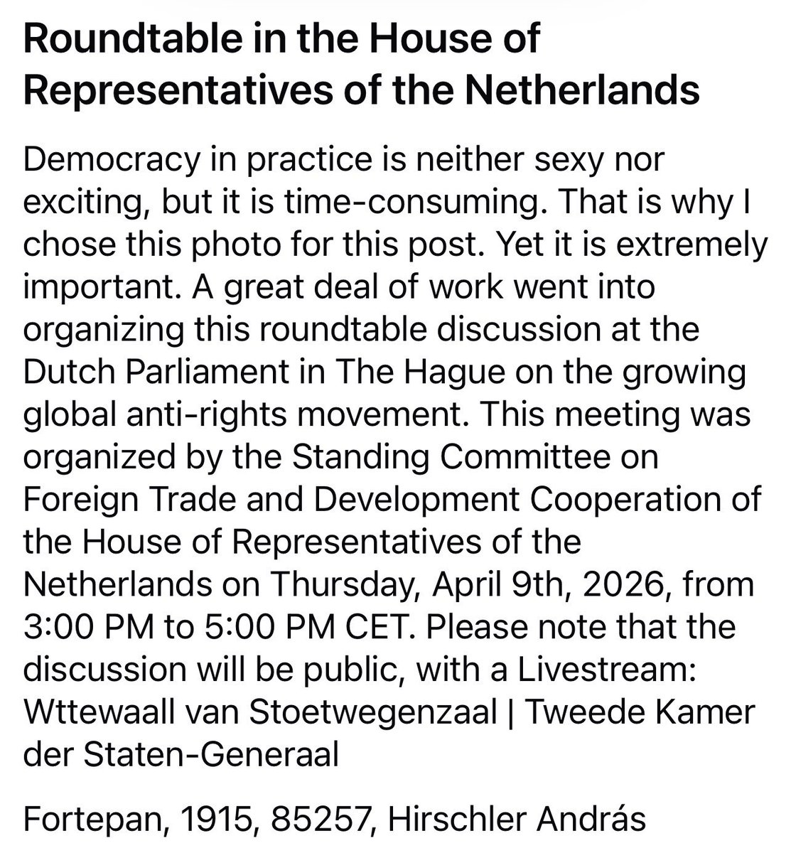 petoandrea's tweet photo. #democracydebate #myHolland @CEUDemInst @ceu #ideasmatter 🐶📕⤵️ https://t.co/sKJ3OjbUAW