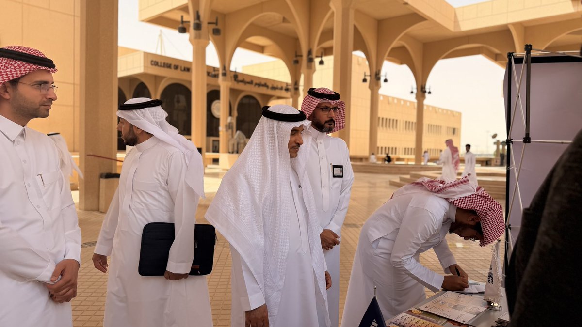 كلية اللغات وعلومها tweet media