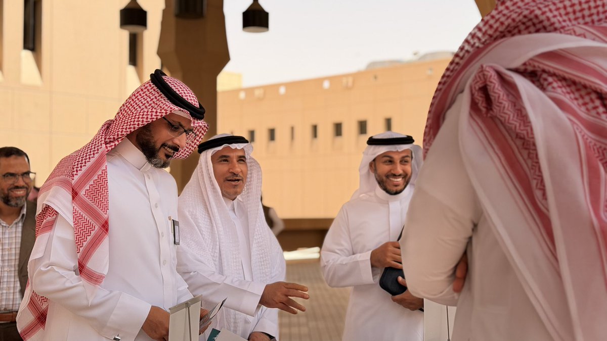 كلية اللغات وعلومها tweet media