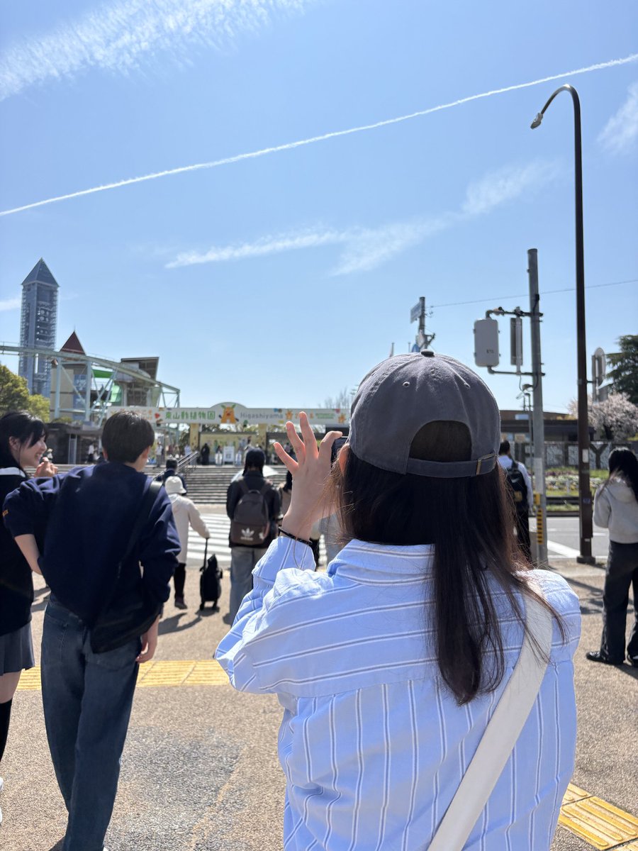 detective tweet media