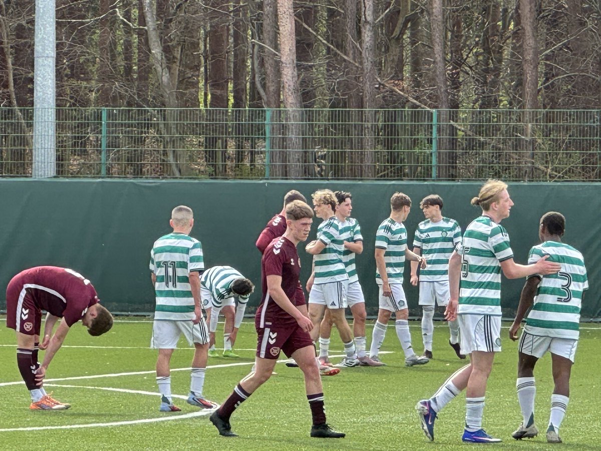 Fitba_daft's tweet photo. Heart of Midlothian 3-2 Celtic (1-2 HT) @ Oriam 🌱. CAS Elite U19 League. 2pm. The visitors got off to a flier taking an early 2 goal lead. Hearts 🇱🇻 found a footing in the game though, pulled 1 back and then turned it on its head with a late quick-fire double 💥💥. Crowd 125. https://t.co/oFVMKF2bUr