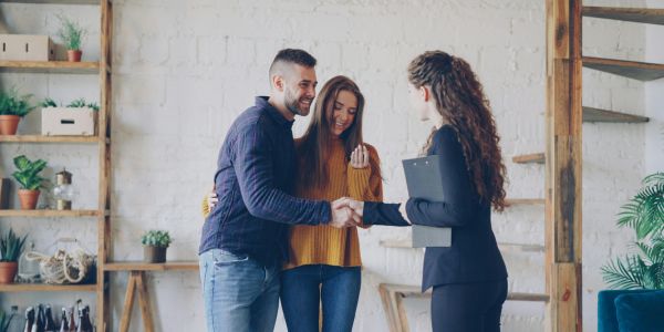 MortgageAScot's tweet photo. 🏡 Moving or renovating in 2026? 

Check your insurance. Some policies only cover items moved by pros, and your cover won’t auto‑transfer to a new address. Renovating? Big works often need extra protection. Always read the exclusions.

#HomeInsurance #MovingHome #Renovation2026 https://t.co/ibnJOm424y