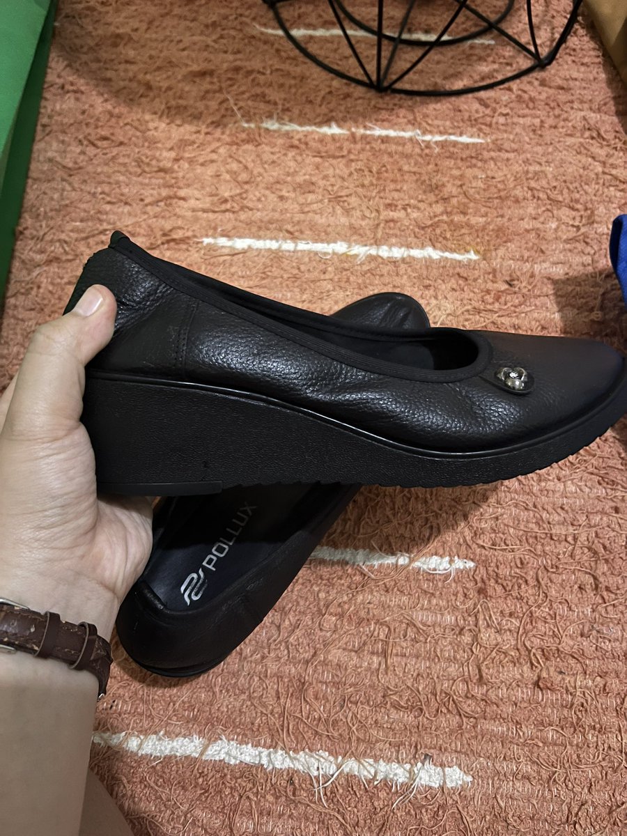 terserakuuu's tweet photo. Sepatu pollux new baru dicoba aja size 40 
79k aja https://t.co/7crId9sF3I