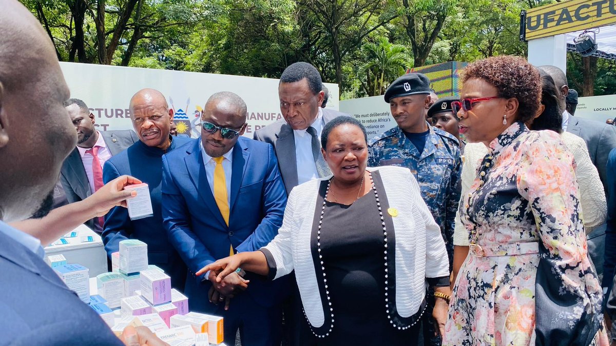 jamesbukenya800's tweet photo. #Uganda is now producing its own test kits for HIV, malaria and sickle cell disease. Made by @Microhaem, these locally developed kits mark a shift from import dependence to homegrown solutions. #Kwibuka32 kasumba Doreen Blessed Tuesday  @MinofHealthUG @R_Nabbanja @JaneRuth_Aceng https://t.co/K7wQzAPFV5