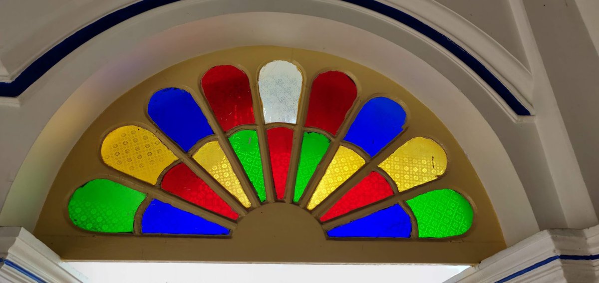 Ananth_IRAS's tweet image. Quote a pic showcasing colours. #theme_pic_India_colourcombo 

Keeping it simple! #colours #Photography