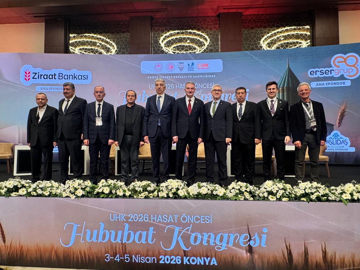 gunhanulusoy's tweet photo. Hasat zamanı yaklaşırken Ulusal Hububat Konseyi tarafından düzenlenen 2026 Hasat Öncesi Ulusal Hububat Kongresi’nde sektörümüzün tüm paydaşlarıyla bir araya geldik. Tarım ve Orman Bakanımız Sayın İbrahim Yumaklı’nın teşrifleriyle gerçekleşen kongre, sektörümüzün geleceği açısından son derece verimli ve yol gösterici oldu.

“Hububata Dayalı Sektörler Mevcut Durum, Sorunlar ve Çözüm Önerileri” oturumunda gerçekleştirdiğimi “Küresel Gelişmeler ve Tahıl Piyasalarına Etkileri” başlıklı sunumda; dünyadaki ekonomik ve jeopolitik gelişmelerin, iklim değişikliğinin ve ticaret politikalarının tahıl piyasalarına etkilerini ve önümüzdeki döneme ilişkin beklentileri değerlendirme fırsatı bulduk.

Kongrenin düzenlenmesinde emeği geçen Ulusal Hububat Konseyi’ne, değerli katılımcılara ve sektörün tüm paydaşlarına teşekkür ederim. 
#HububatKonseyi