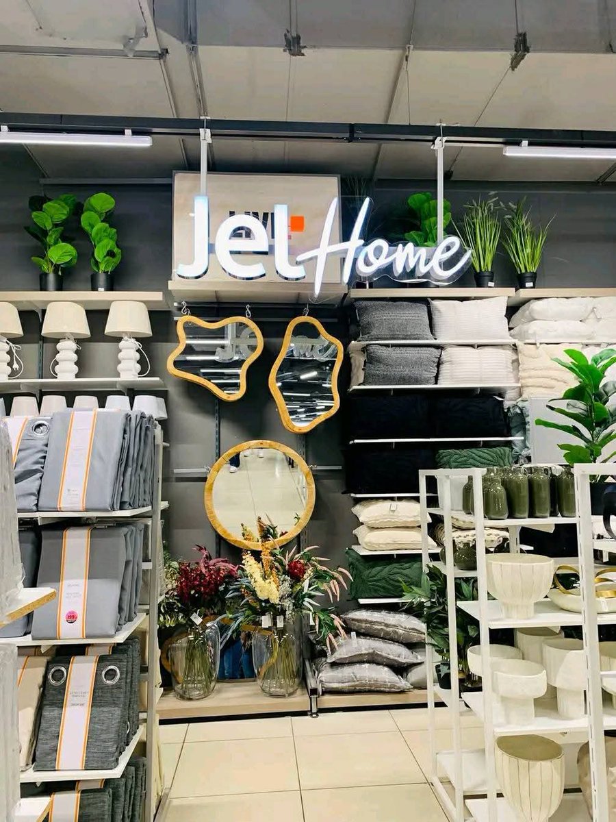 Ntombi N tweet media