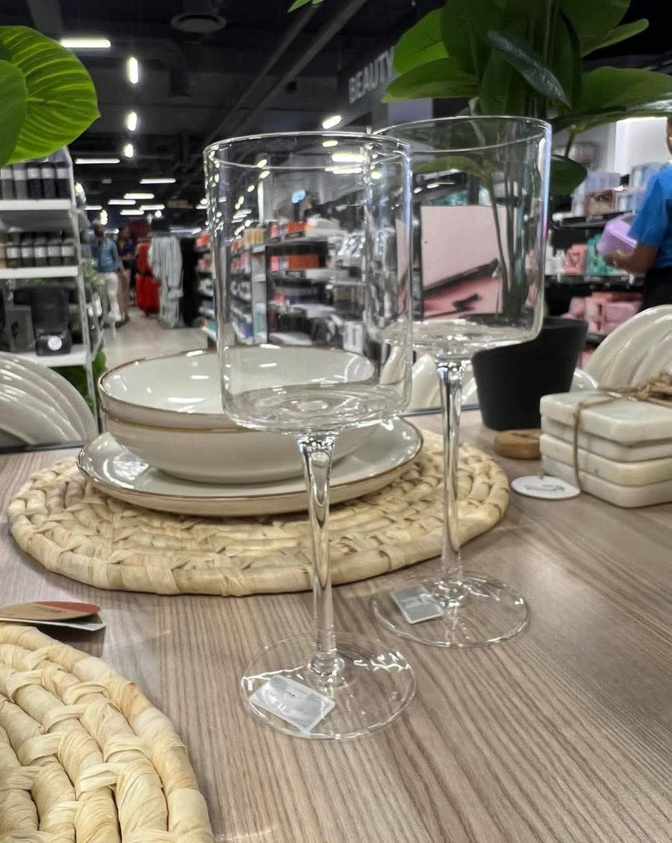 Ntombi N tweet media