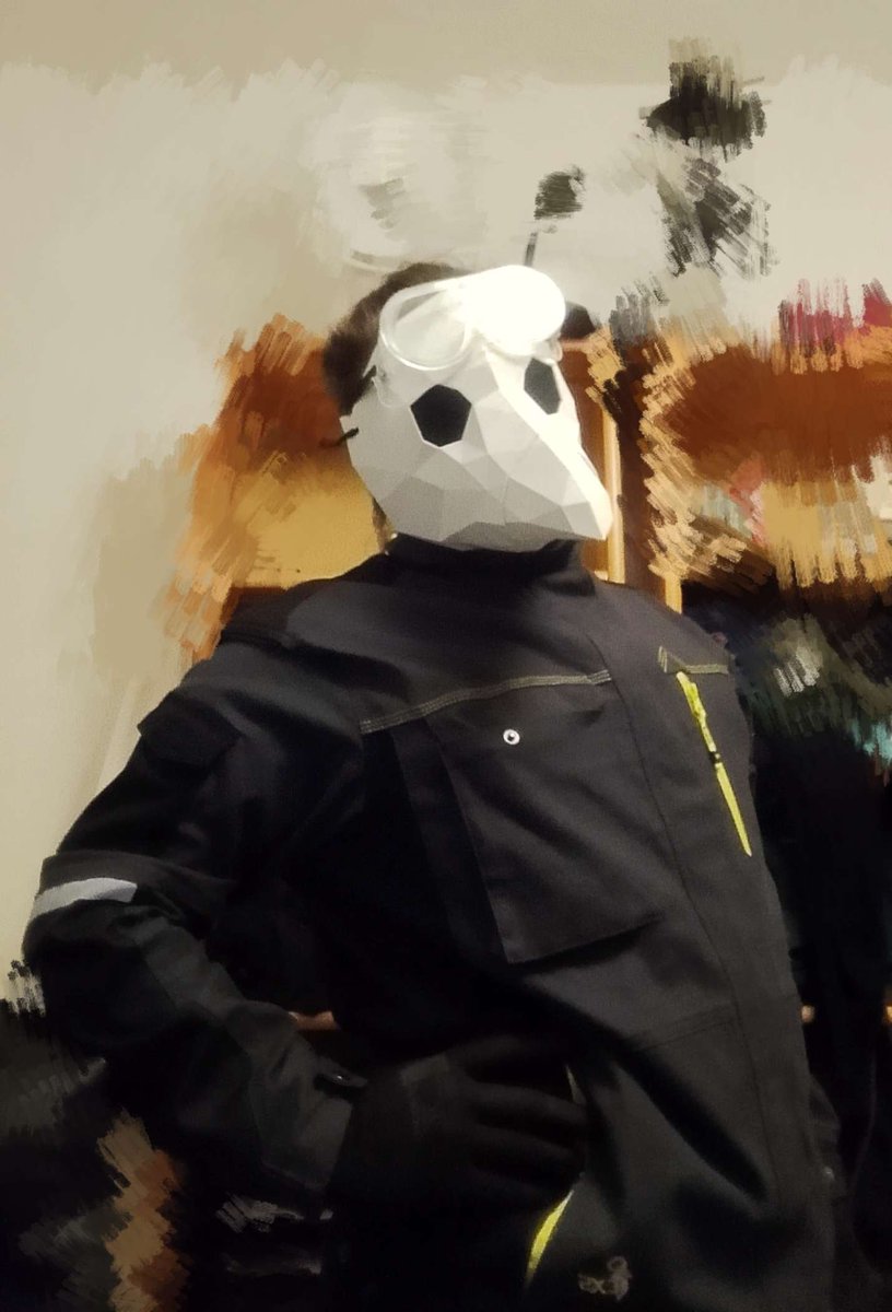 My awesome super cool suit I've made (I reused my work heavy clothes :33
Expect some stuff soon