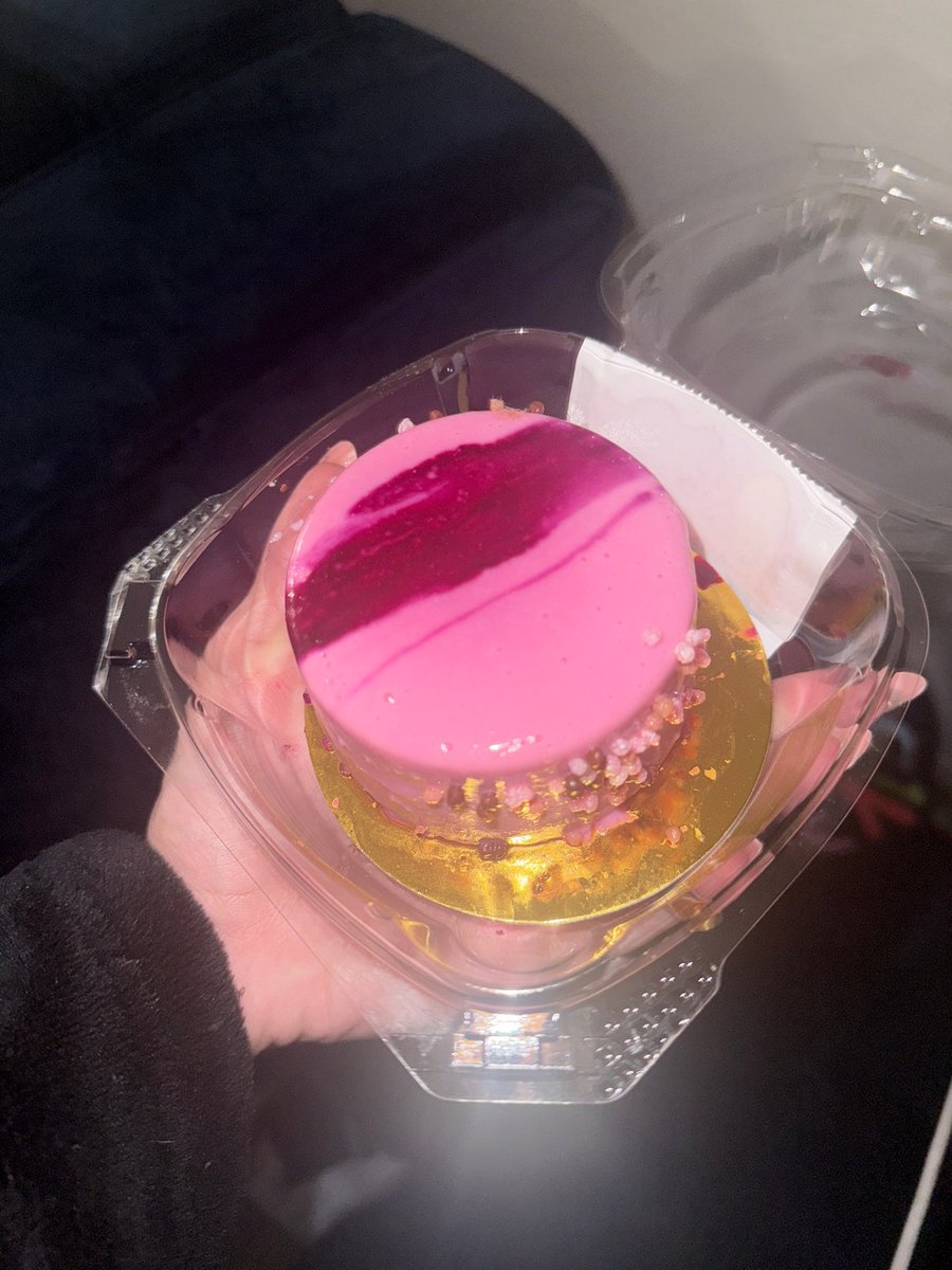 KatrinaShadows tweet media