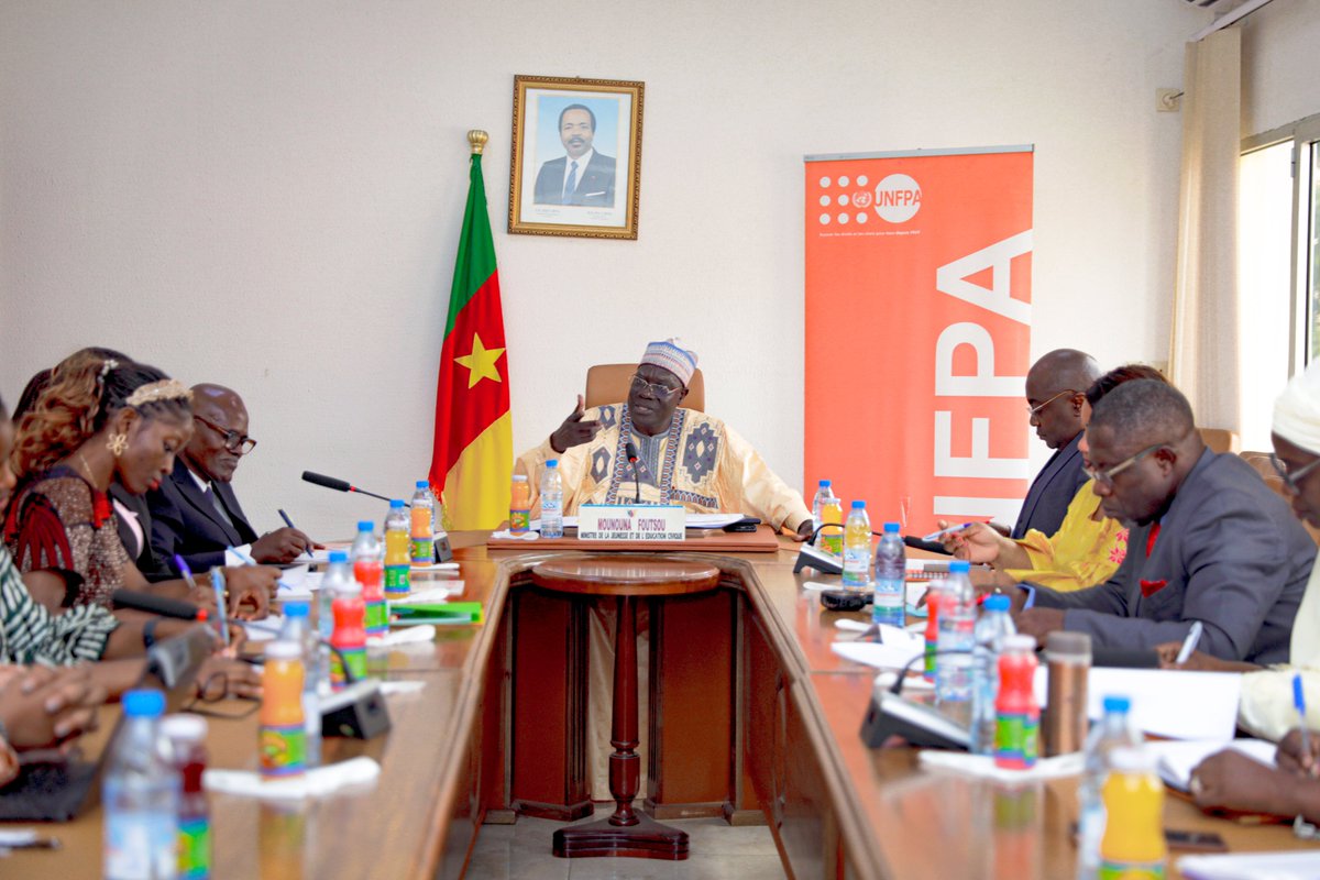 UNFPACameroon's tweet image. Pour le Ministre, cette initiative s'inscrit dans le Plan Spécial Emploi Jeunes. Le dispositif couvrira : Incubation, Financement, Volontariat et Compétences souples (#SoftSkills). Une approche 360° pour garantir l'excellence.