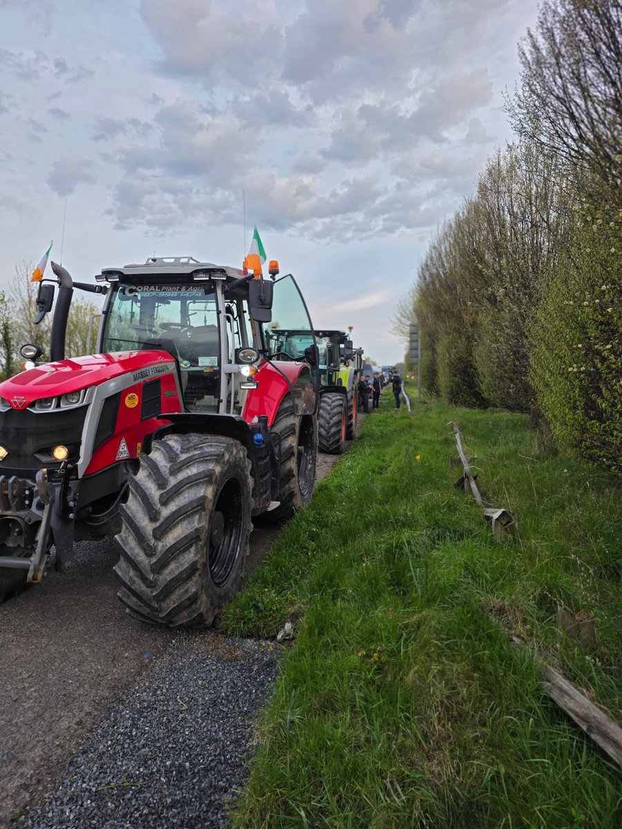 Toibin1's tweet image. The cost of fuel is hammering families and small businesses.

Shockingly, the government is still charging €1.14 tax on a litre of diesel today. 

Attend the meeting tonight.