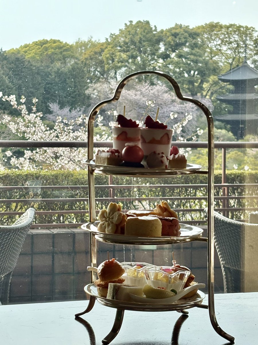 ロプロス tweet media