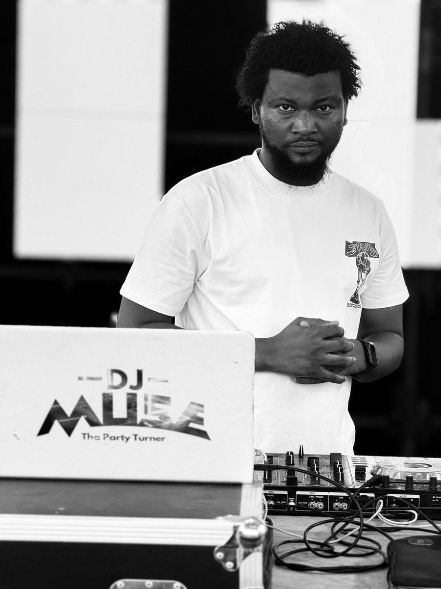 thesureguy's tweet photo. There’s a difference between determination and reality.

Determination is what you say you’ll do.

Reality is what you’ve actually done.

Let your reality speak for you - DJ Muse Party Turner 🔌 

@vdj_muse https://t.co/PRESy4mYCk