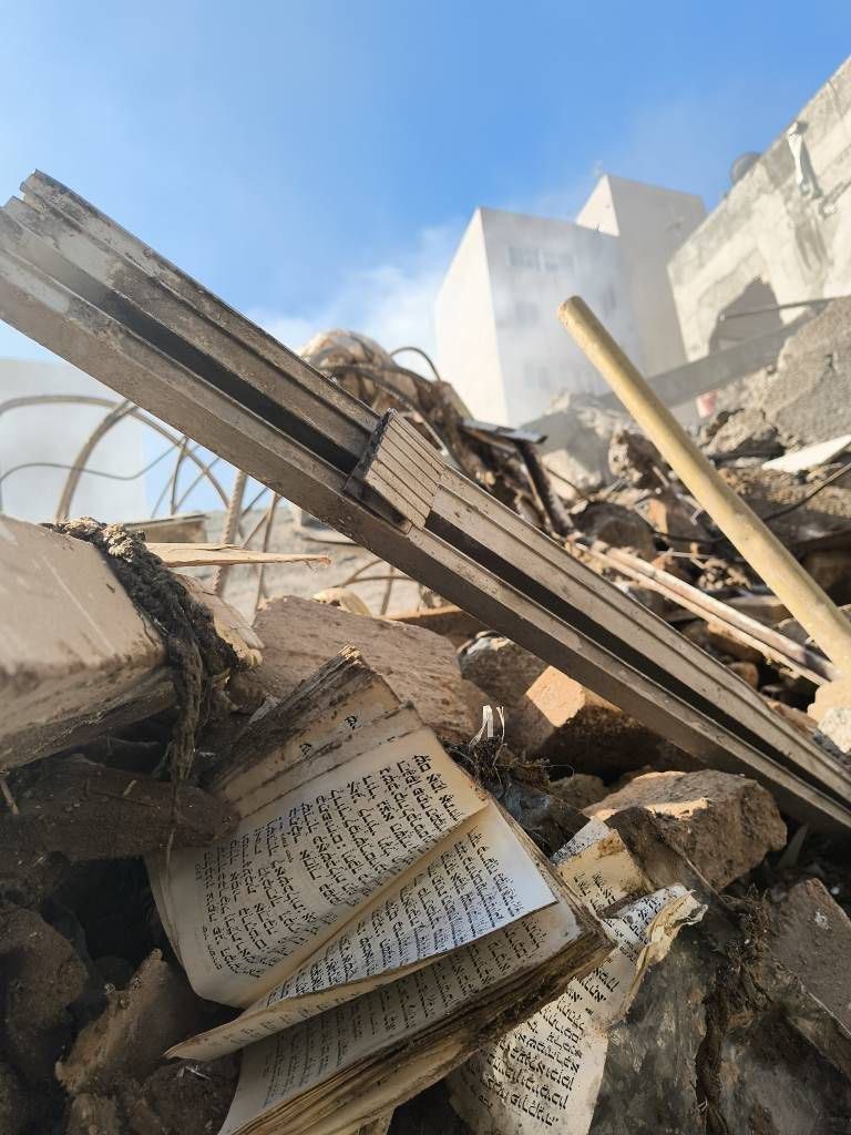 Broke 🇫🇷 tweet media