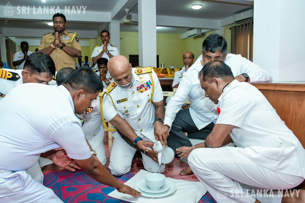 srilanka_navy's tweet photo. The @srilanka_navy facilitated a series of spiritual and religious programmes at the historic Nagadeepa Purana Rajamaha Viharaya.
#FaithAndService #Spirituality
Read more: https://t.co/6SHxW5vFtf https://t.co/72nP2f0cws