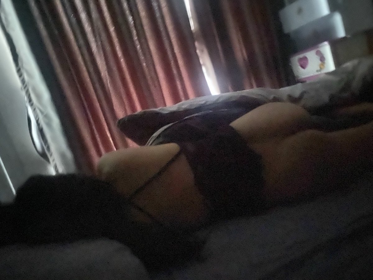 YingUSo's tweet photo. หยุดทั้งที เหงากีได้ไง #ติดตามไว้  #มีดีต้องโชว์ #dm  #size56 https://t.co/YXZlBeCJgS