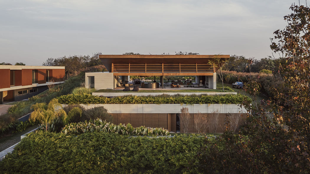 HomeAdore's tweet image. Baroneza House by Studio Arthur Casas

homeadore.com/2026/04/06/bar…