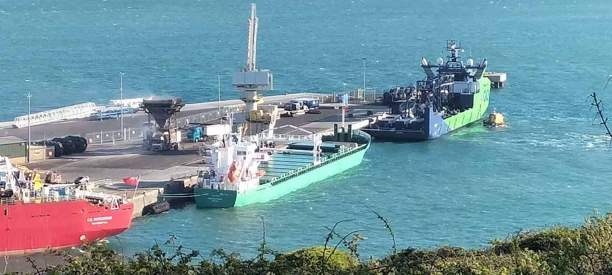AytonJustyn's tweet photo. ๐ญ No Incinerator ๐ญ Boycott portland port ๐ฎ๐ช Arklow Rally ๐ฎ๐ช in #portland on 7/4/26. A General Cargo vessel. #weymouth #dorset #photography #shiplnpics #shipspotting #ArklowRally #GeneralCargo #lreland #ArklowShipping #ships #shipping https://t.co/uISgDlSe9e