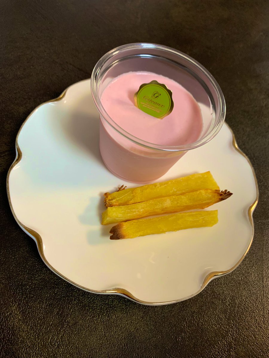 本木咲黒 tweet media