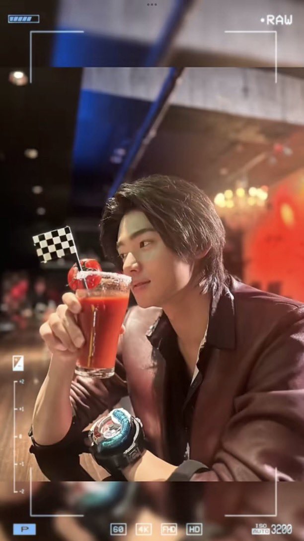 초코케이크 tweet media