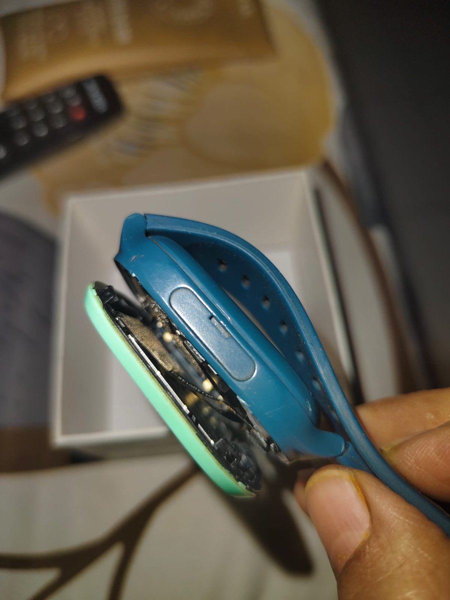 vickykapoor5's tweet photo. @SupportNoise We purchased a Scout Ninja watch for my son, trusting the brand’s reputation. However, our experience has been extremely disappointing. https://t.co/sXAVx18B2Q