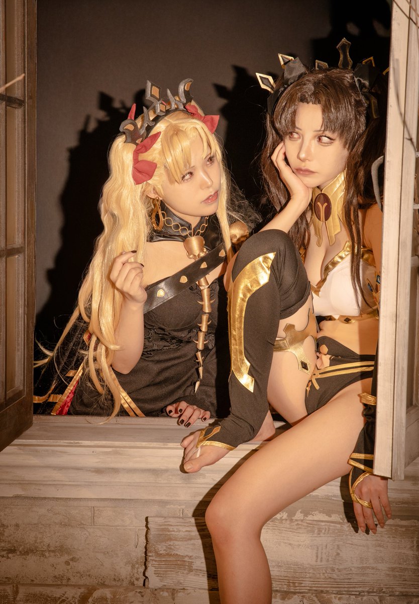 PyonYame's tweet photo. cos Fate/Grand Order  P @Yu_kipy 

イシュタル @PyonYame 
エレシュキガル @yuuuuka08cos https://t.co/2goMtdFGU9