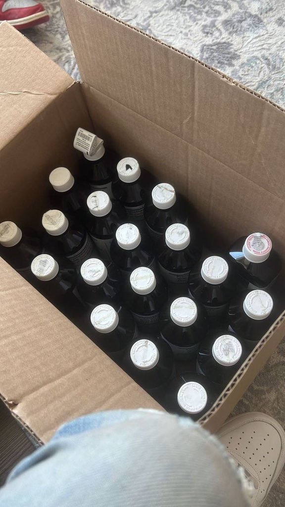 ExtractThraxx's tweet photo. #homebrew @dropgenius #drank #drugstwt #xantwt #xannybars #lean
#HiTech #drank #drugxitter #drugstwt #pilltwt
#drugs #lean #drank #sippintuss #homebrew
#xannytwt #xantwt #kipns #benzos https://t.co/VKmWTUSzuE