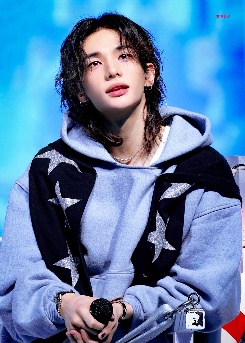 현이문구🫶 tweet media