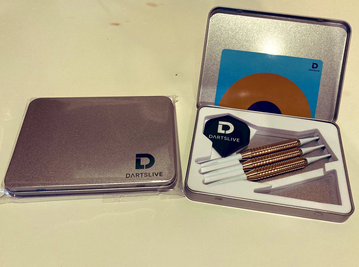 taka333_DARTS's tweet photo. ダーツライブアカウント新規登録で
ダーツ&amp;ダーツライブカードプレゼン��キャンペーン🎁

4月4日　4名
4月5日　3名
4月6日　1名
ダーツライブデビューしました🎯

ダーツセットの残りがあと2セットになりました！

ダーツ始めるなら調布　HAVE FUNへ！

#ダーツライブマイスター2026 https://t.co/hFrIIYQQrc