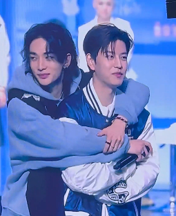 callie ˚₊‧⚝ tweet media