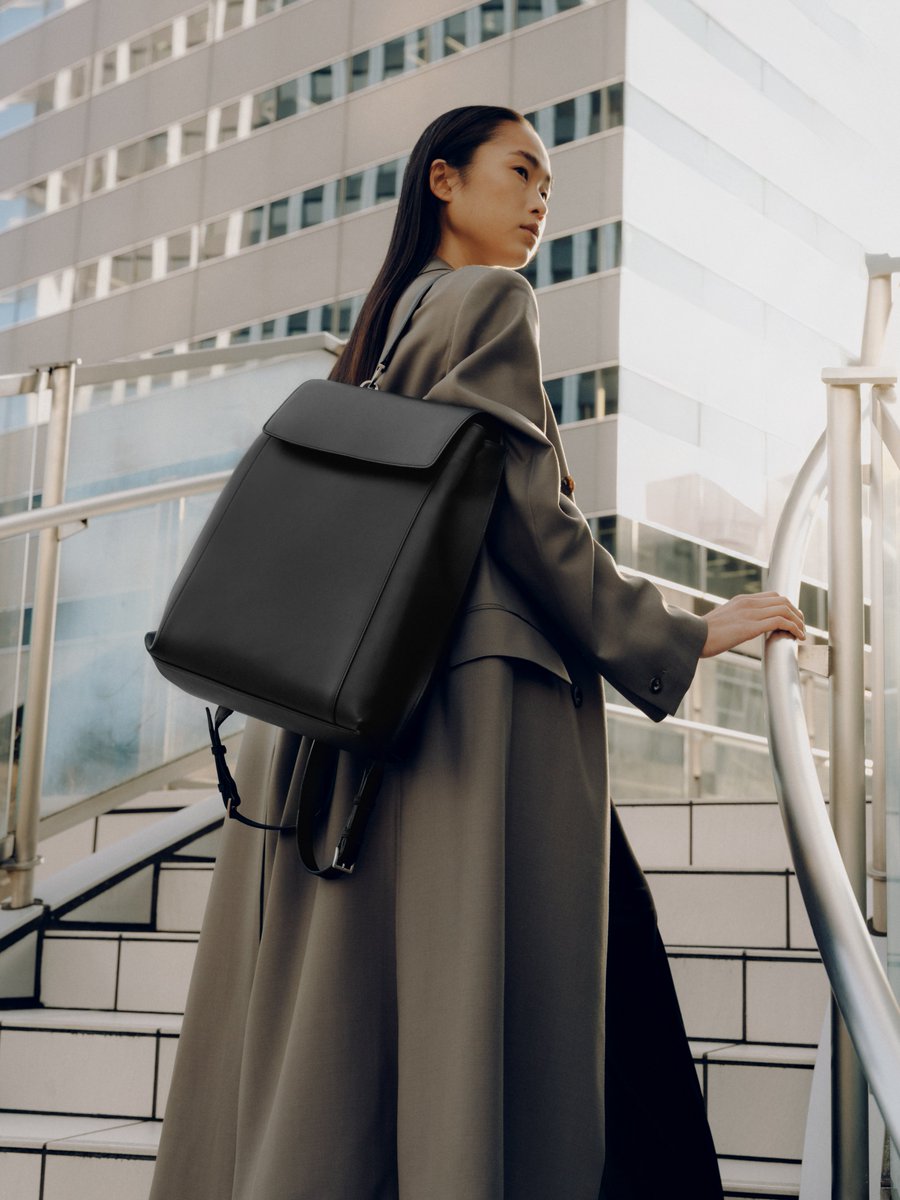 新作公開】Spring / Summer 2026 存在感を放つ、構築的な