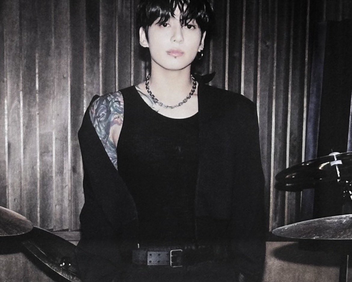 Alpha Male tweet media