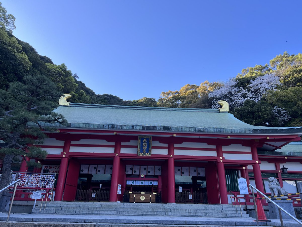 レーヴ tweet media