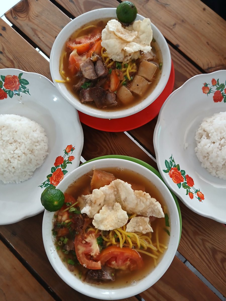 kaiii 🦖 tweet media