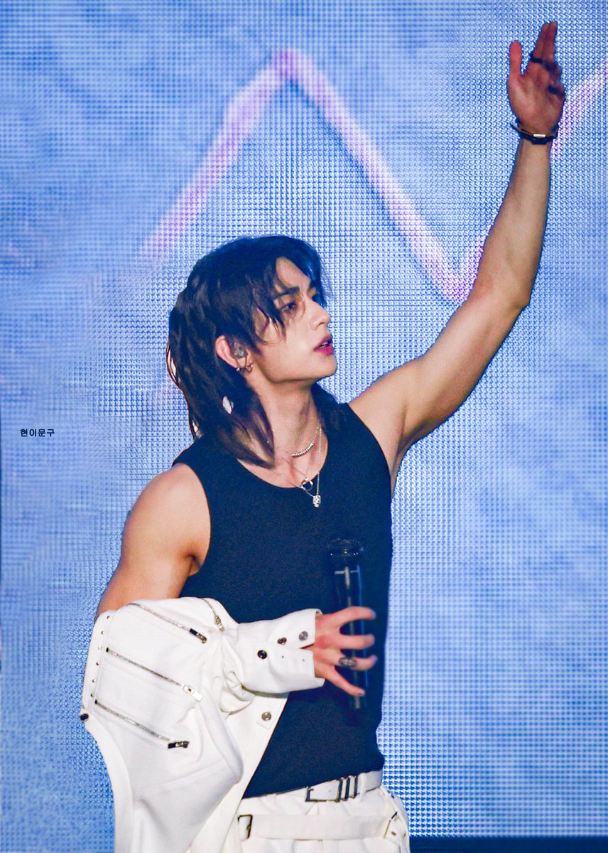 현이문구🫶 tweet media