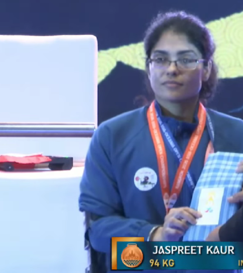 the_bridge_in's tweet photo. 🚨#news l Bronze for India!🥉🇮🇳

Jaspreet Kaur clinches the bronze medal in women's 45kg at the Asia-Oceania Para Powerlifting Championships 2026💪

#JaspreetKaur #ParaPowerlifting #IndianSports  #ParaSports https://t.co/of3FQTXt9S