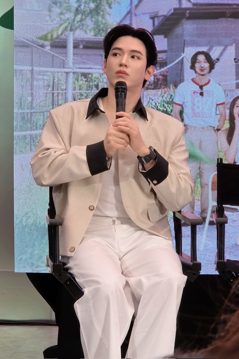 Believe🍒👻🐶🛫 tweet media