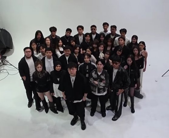 DEANAMITE tweet media