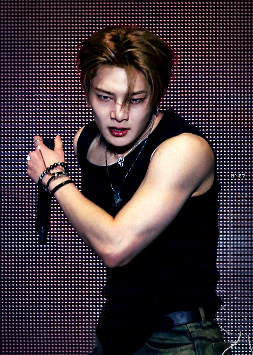 현이문구🫶 tweet media