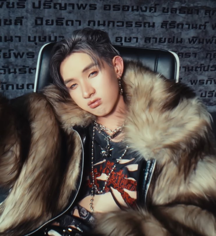 𝐉𝐚𝐬𝐦𝐢𝐧𝐞 𝐨𝐛𝐬𝐞𝐬𝐬𝐞𝐝 ♡ ︎𝐡𝐨𝐧𝐠 tweet media