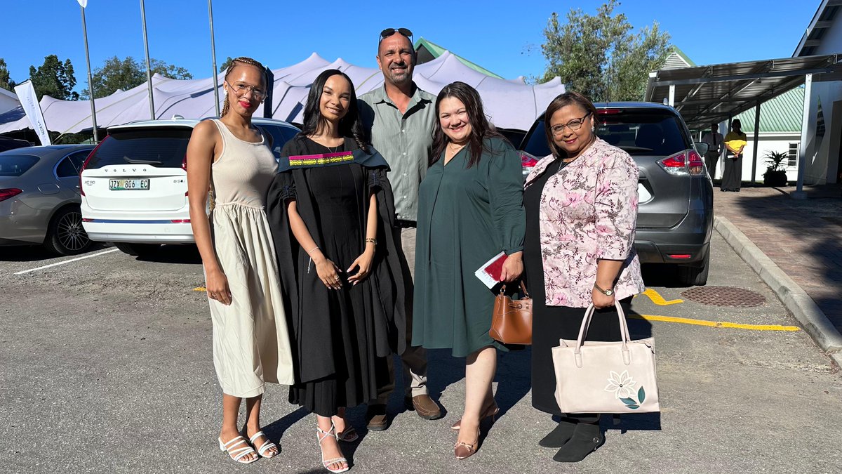 Mandela Uni Alumni tweet media