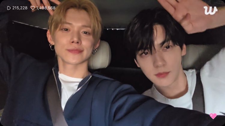 ‎오물조물 tweet media