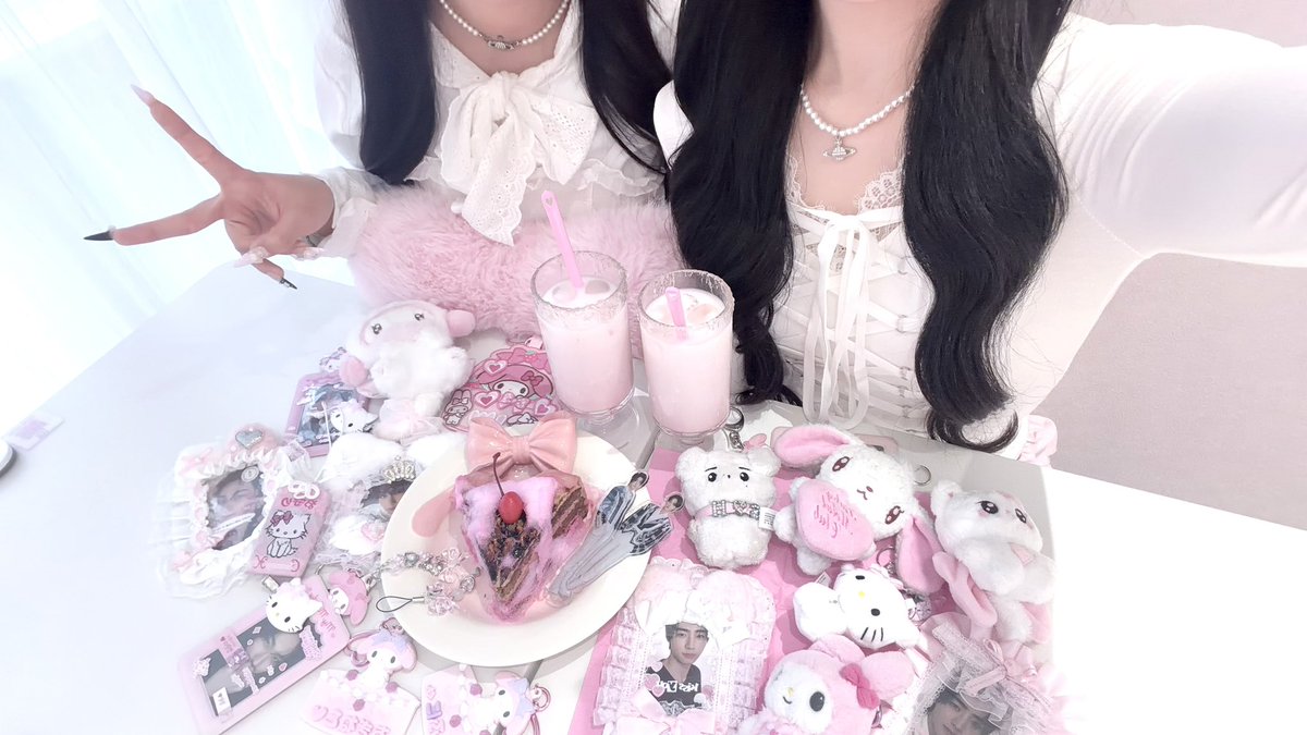 xjwwiz's tweet photo. 🎀mero mero cafe in 御茶ノ水 TωT꜆꜄♡🍒🎀 https://t.co/Mv5iE1ul1U