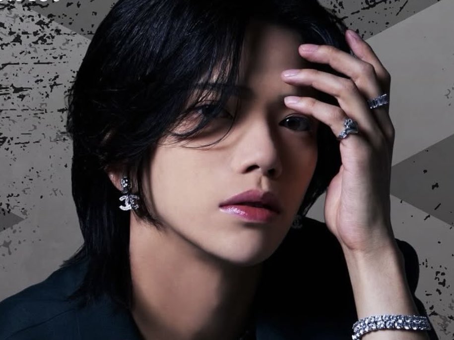 昼職ホス狂い tweet media