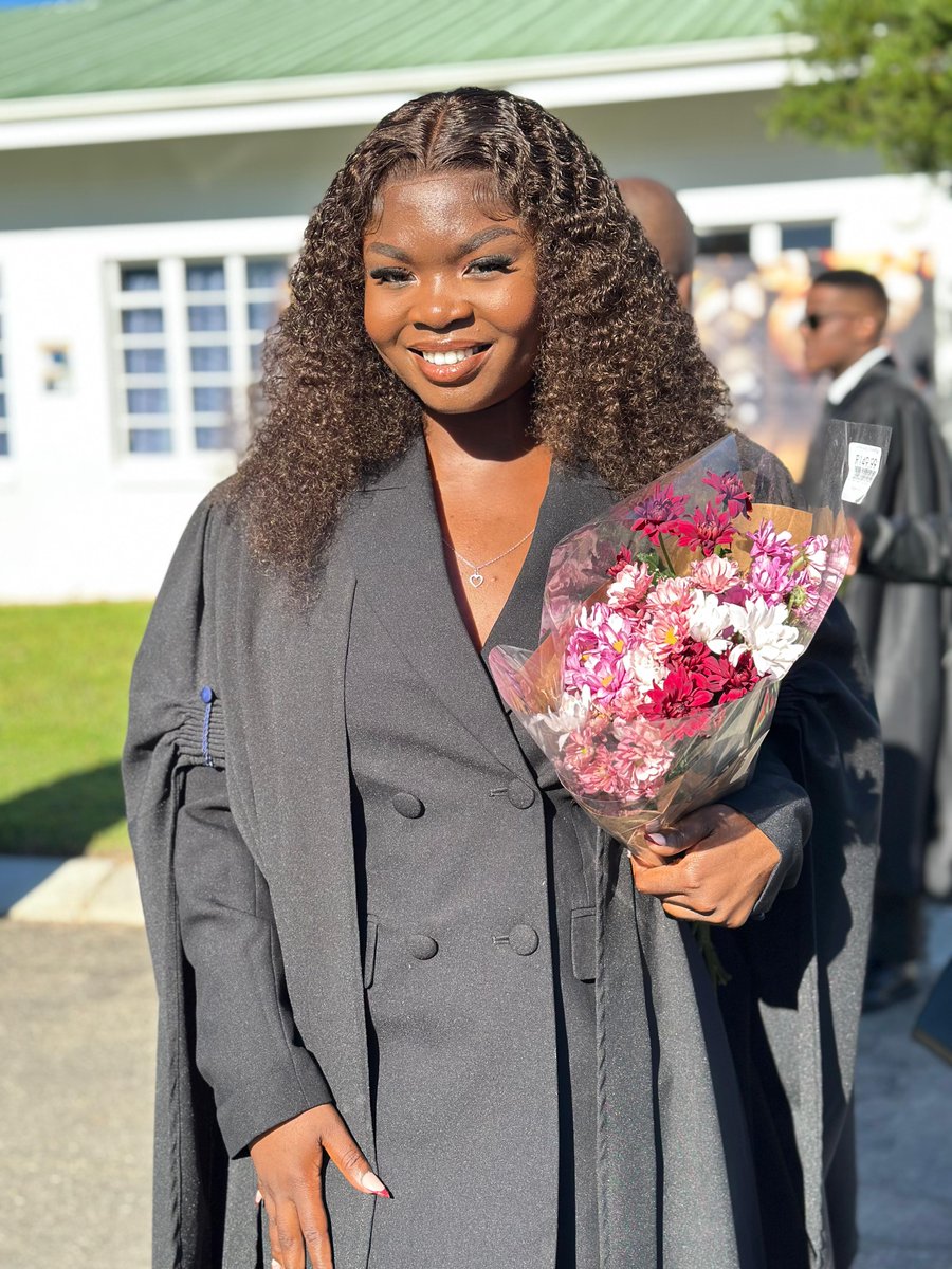 Mandela Uni Alumni tweet media