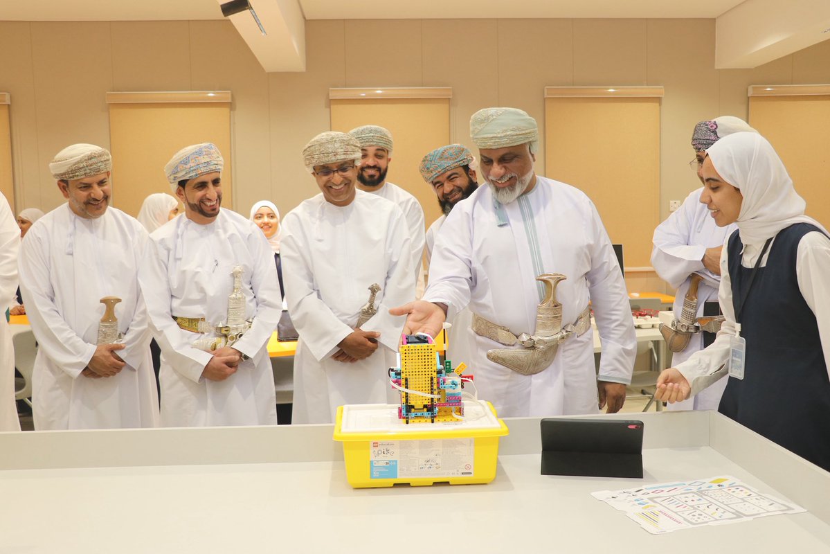 تعليمية الداخلية - سلطنة عمان tweet media