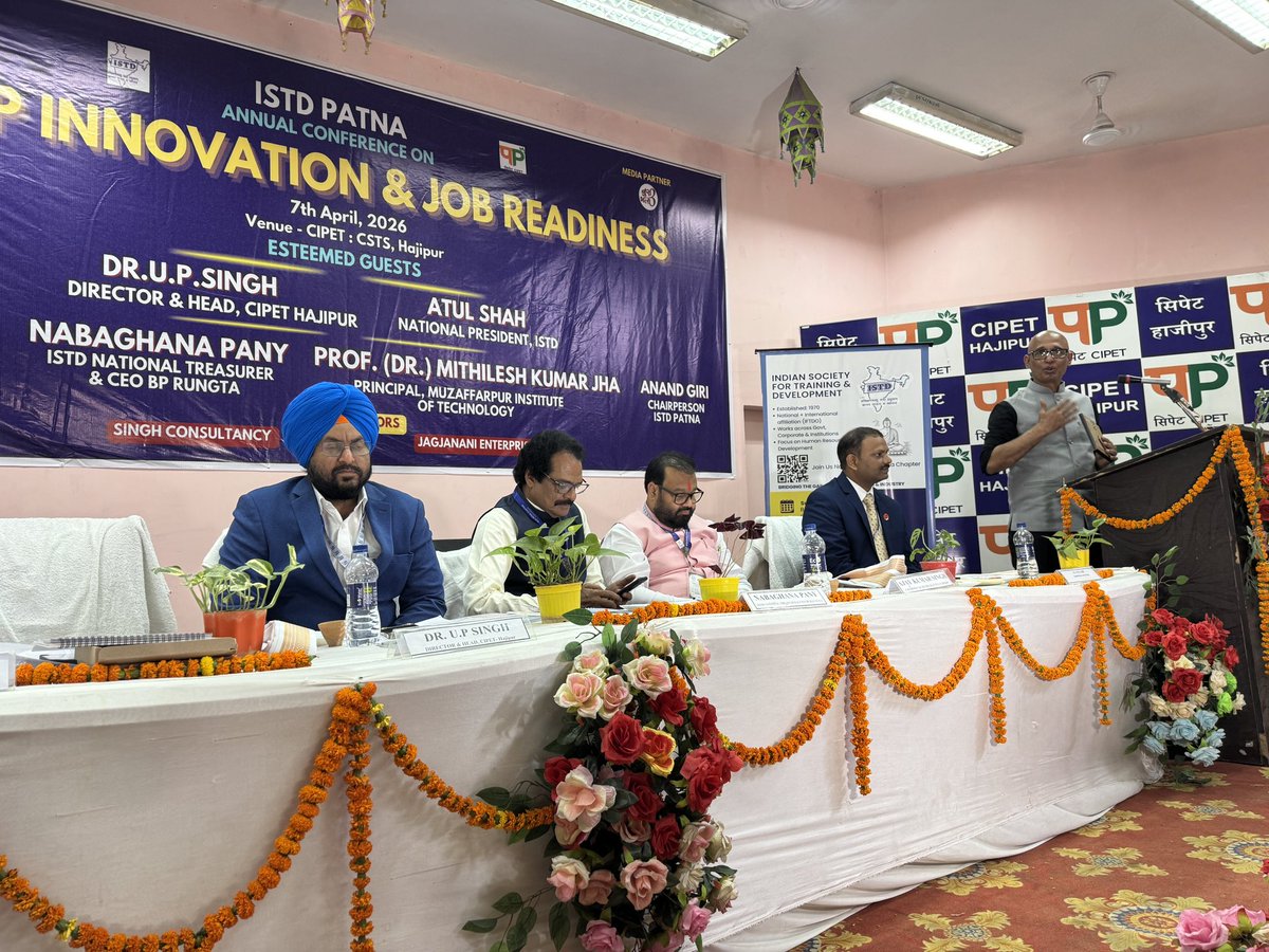 ajaysinghhindus's tweet photo. ISTD Patna Chapter द्वारा CIPET, हाजीपुर में Annual Conference on Startup #Innovation &amp; Job Readiness मे &amp; Capability around #Startups &amp; Innovation विषय पर अपने विचार साझा किया
युवा प्रतिभाओं के उज्ज्वल भविष्य और नवाचार की दिशा में आगे बढ़ने की ऊर्जा देखना अत्यंत प्रेरणादायक रहा https://t.co/ZUQm18nKN4