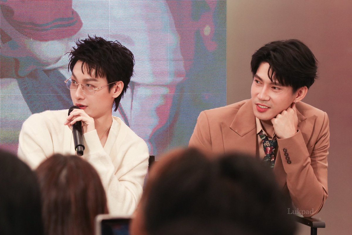 lukpad0098's tweet photo. 2พี่น้อง🧡
#คิดถึงจังตังค์อยู่ไหนWatchParty
#คิดถึงจังตังค์อยู่ไหน
#ChasingLoveChasingCash
#Monomax #MonoOriginal
#แฟนจ๋าของกาย  #guysivakorn
#Gunnapatn https://t.co/Ur7jlYXrMC